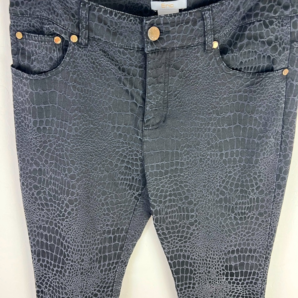 Eric Black Pants Size 6 snake skin design dark jean skinny
